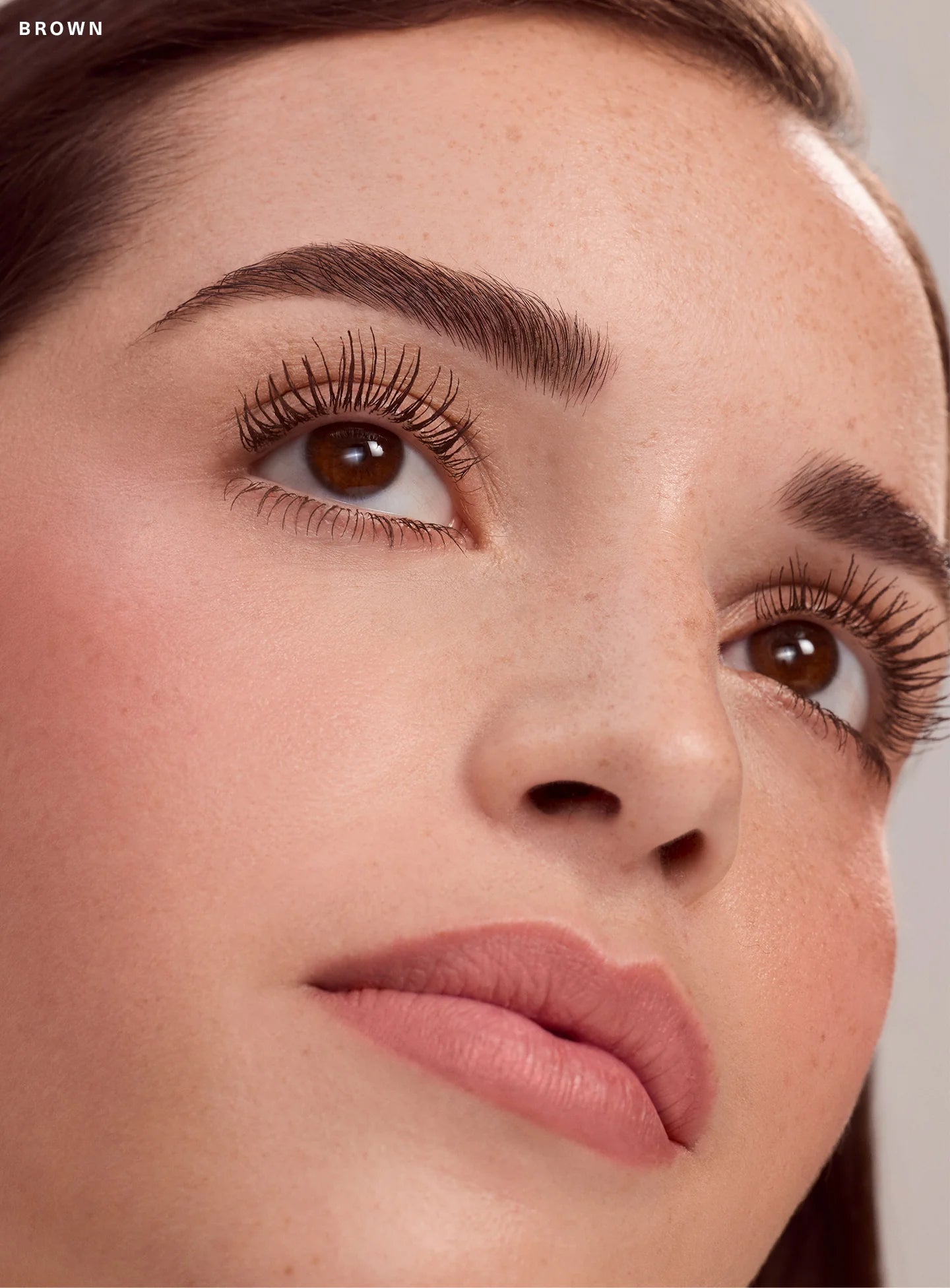 Perfect Strokes Universal Volumizing Mascara Brown