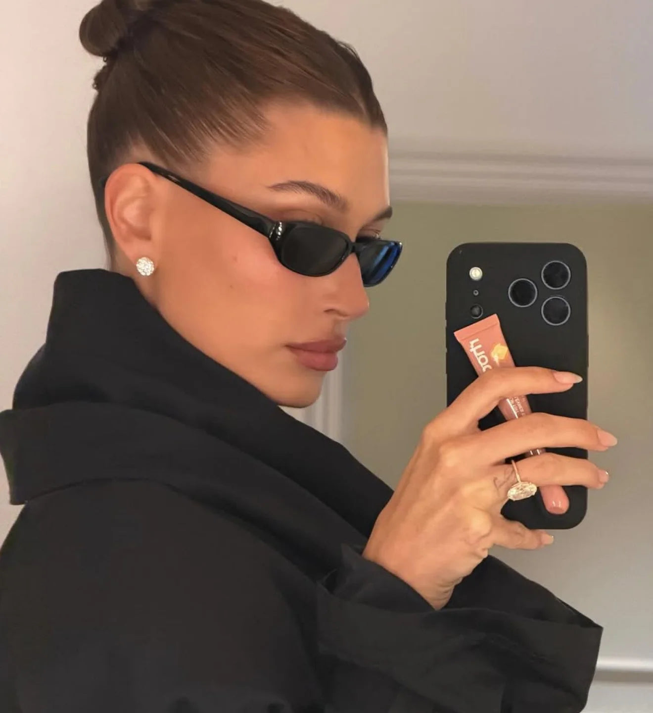 lip case