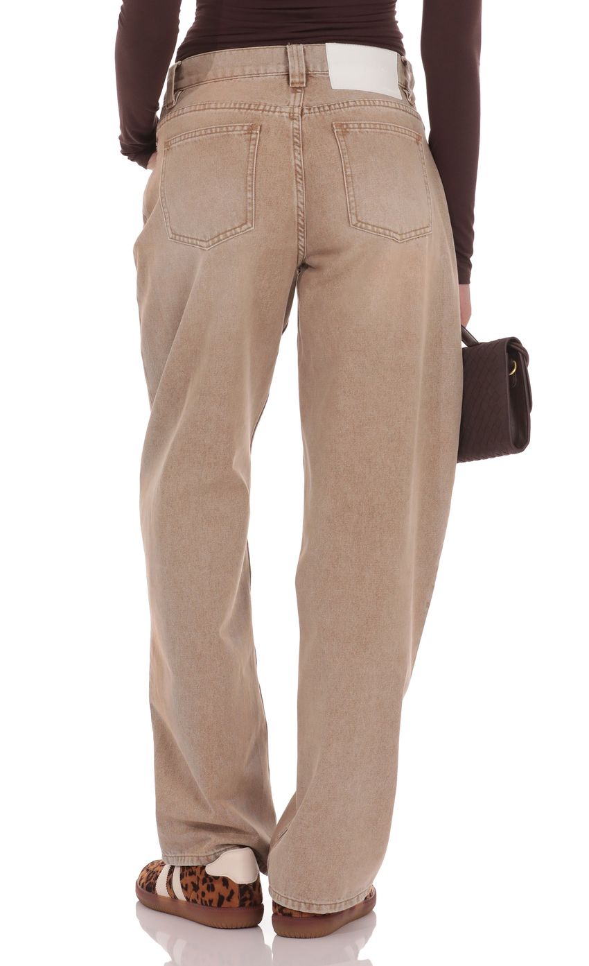 Barrel Jeans in Brown