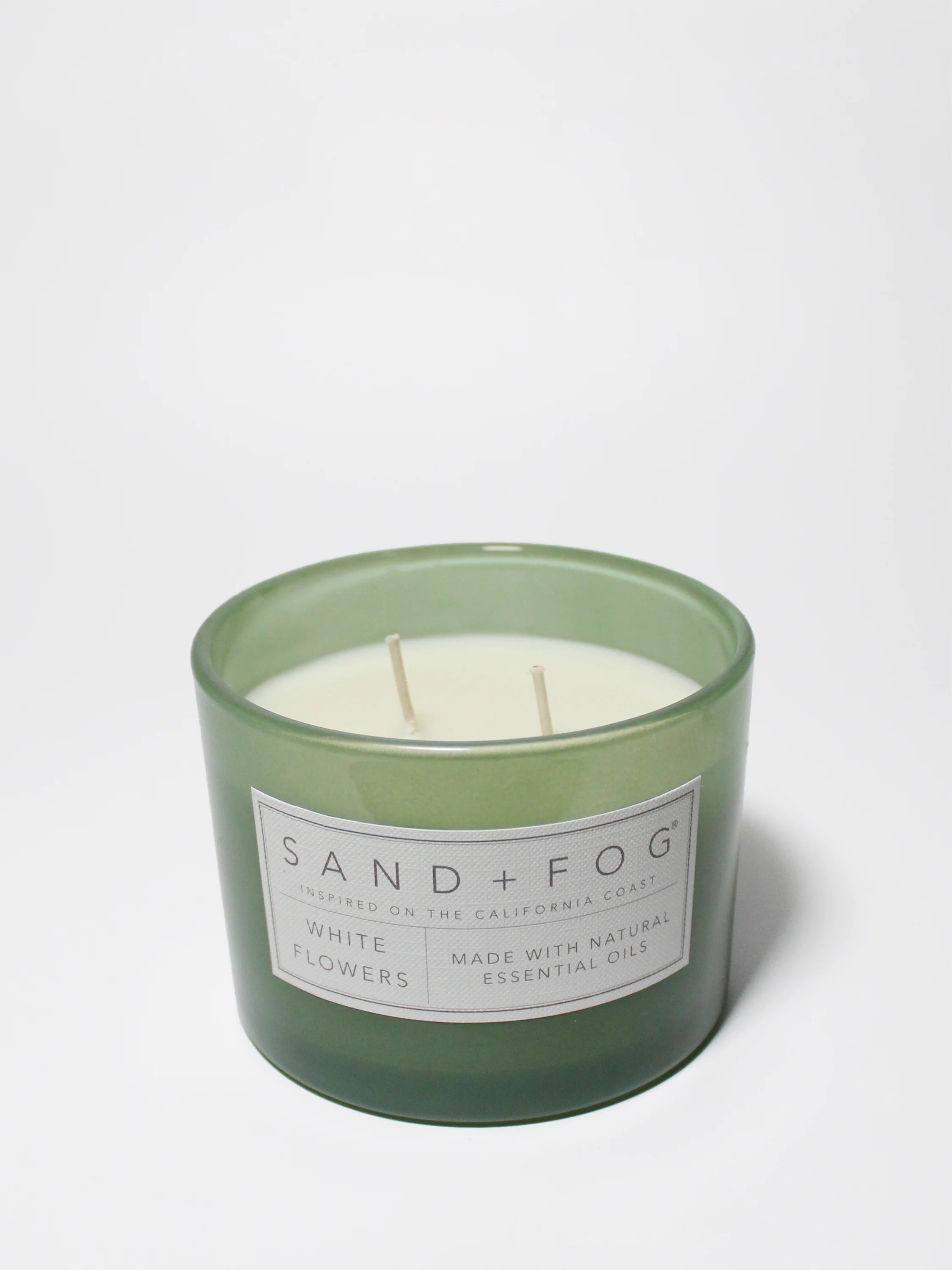 White Flowers 12 oz scented candle