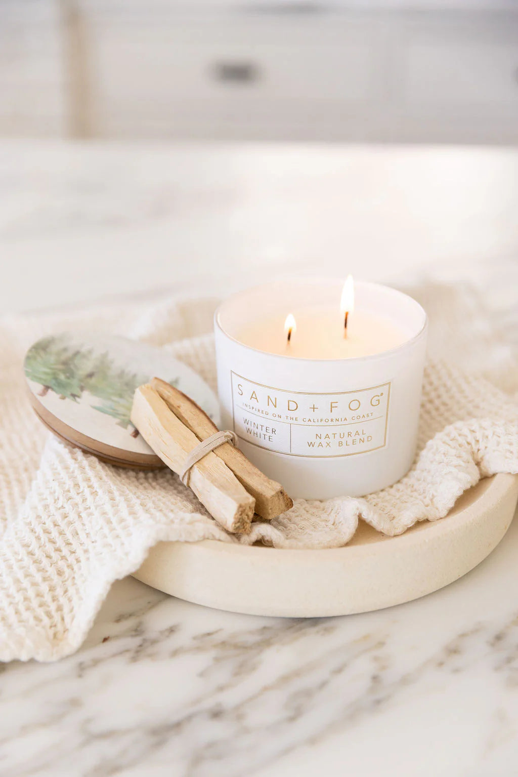 Winter White 12 oz scented candle