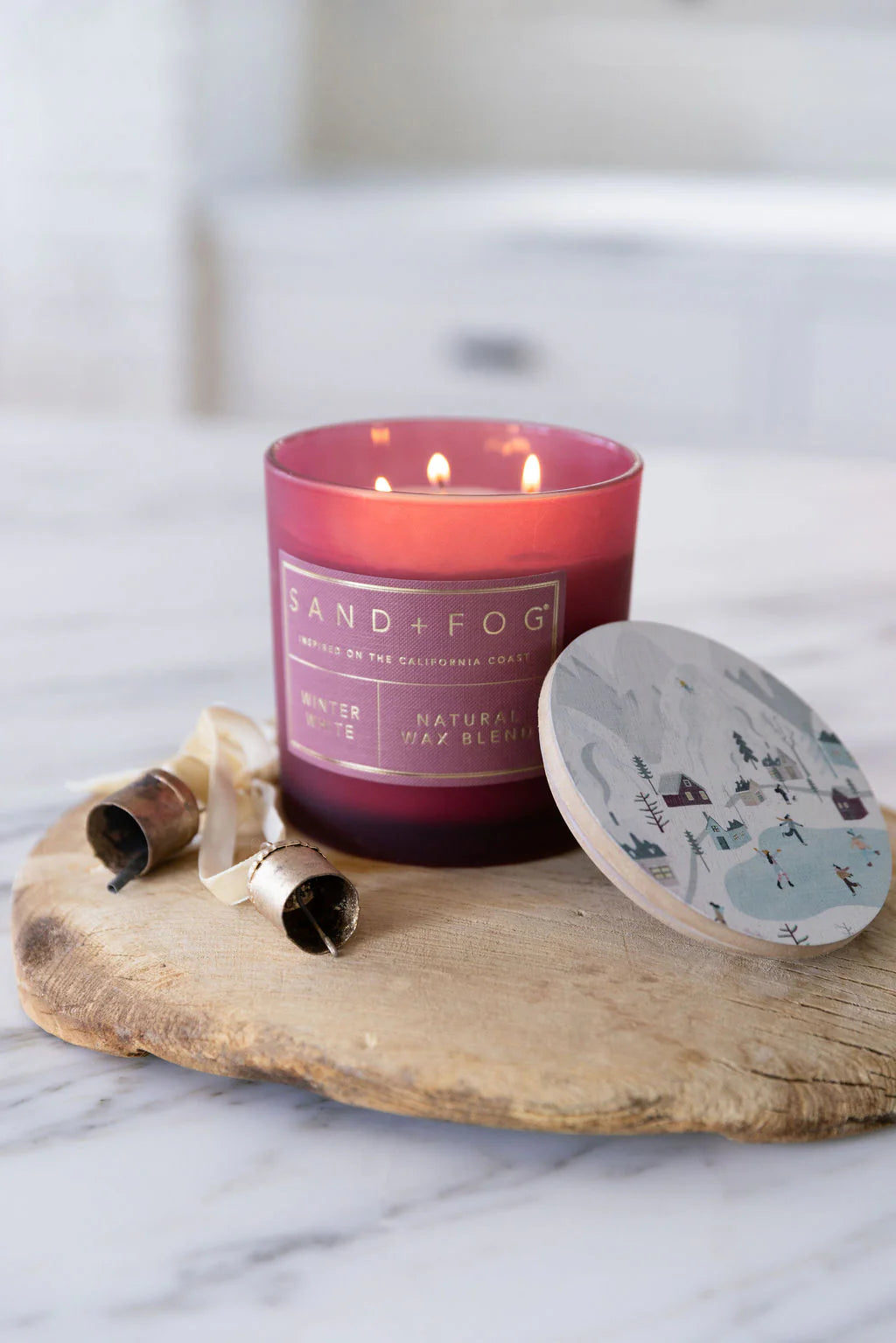 Winter White 21 oz scented candle