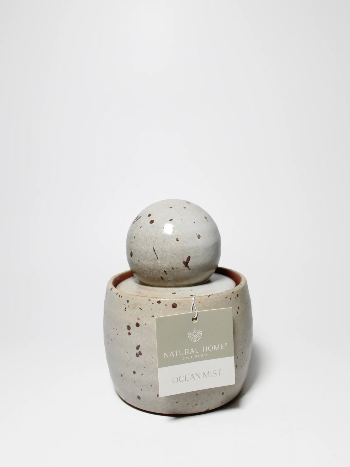 Ocean Mist Natural Home 13 oz scented candle