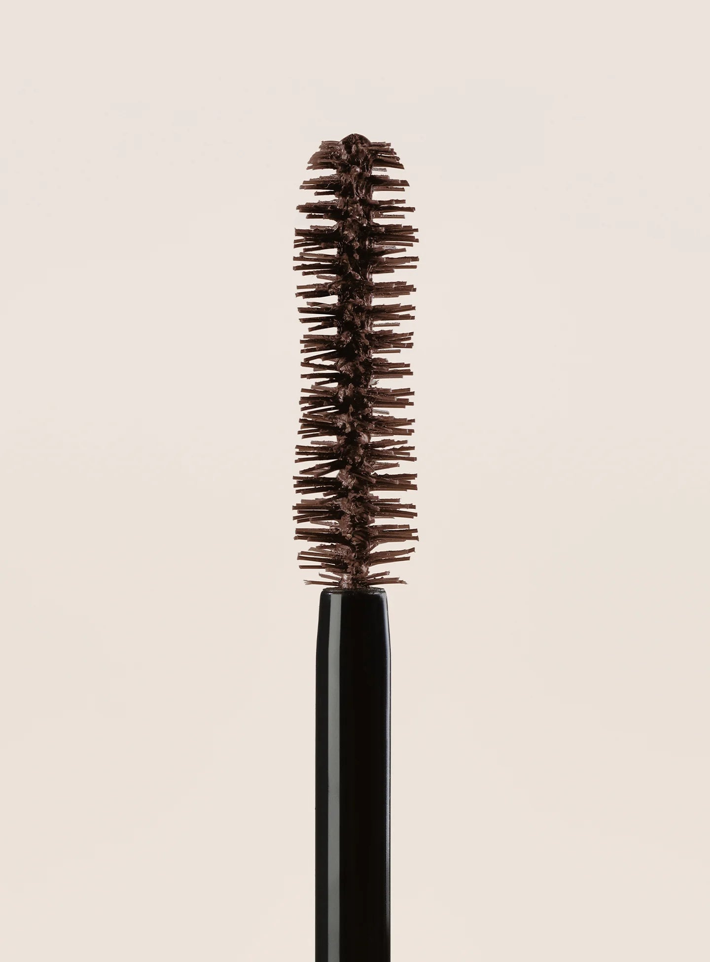 Perfect Strokes Universal Volumizing Mascara Brown