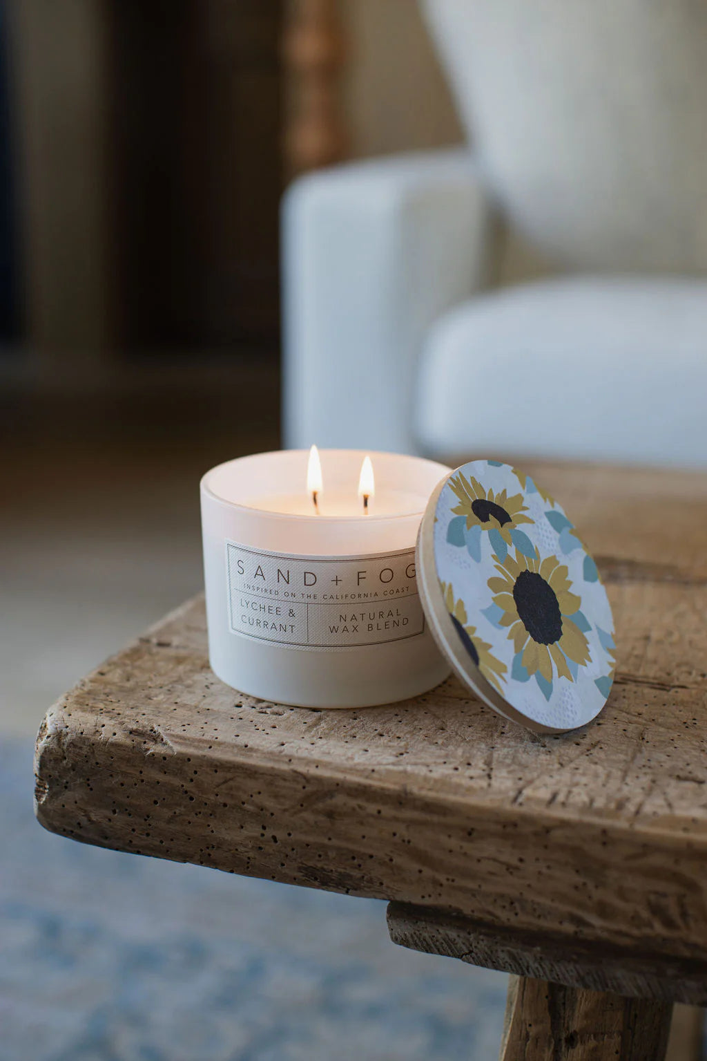 Lychee & Currant 12 oz scented candle