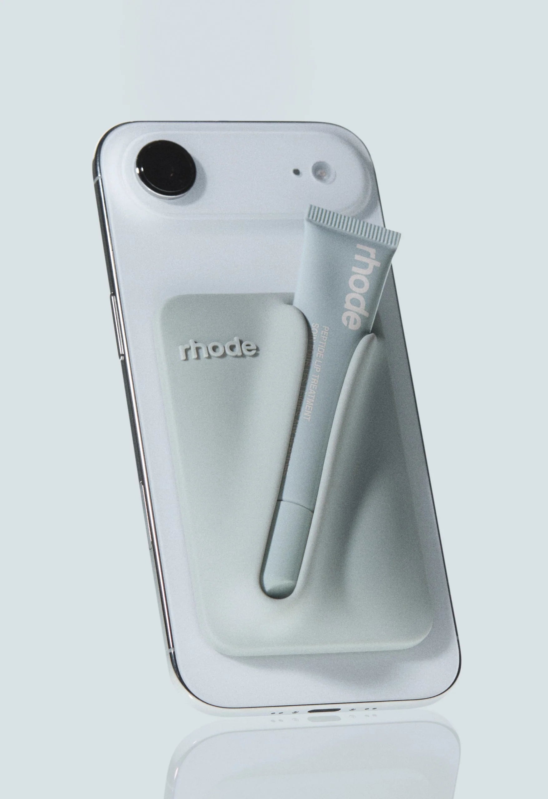 snap on lip case