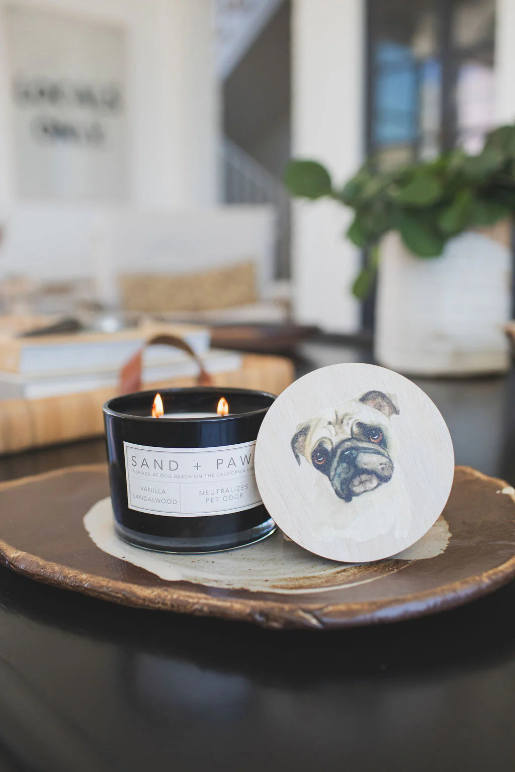 Sand + Paws Vanilla Sandalwood 12 oz scented candle